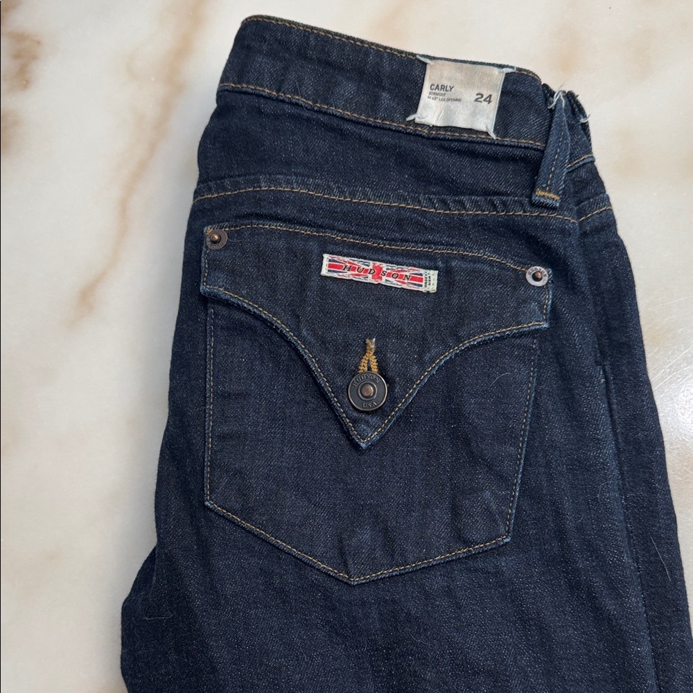 Hudson Jeans Classic Straight Leg Denim Jeans in style Carly. Like New